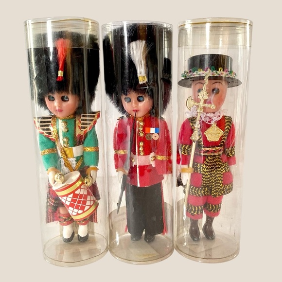 Set of 3 Vintage "Royal Parade Doll Collection" British Guard Dolls Sleepy Eye - Picture 1 of 9